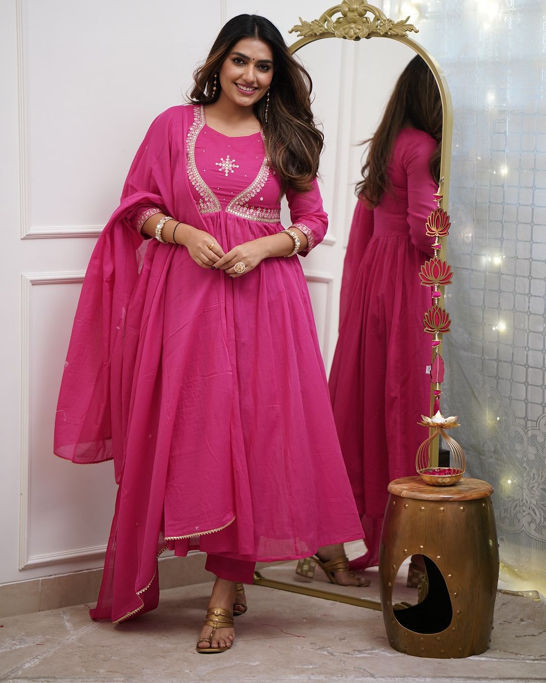 🌼 Premium Muslin Cotton Anarkali Gown Set with Chanderi Dupatta – Elegant 3-Piece Set
