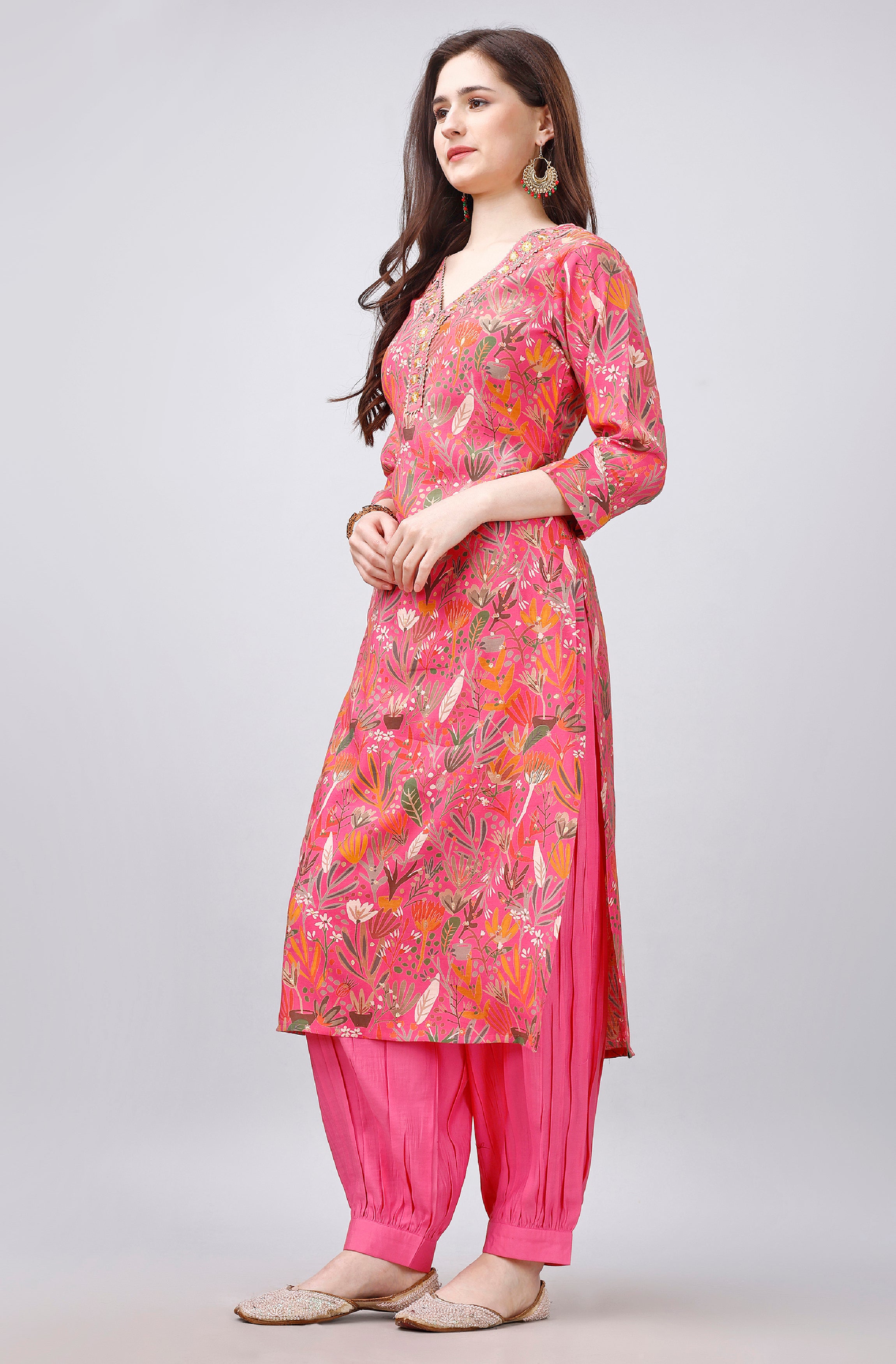 A charming pink viscose straight kurta Set